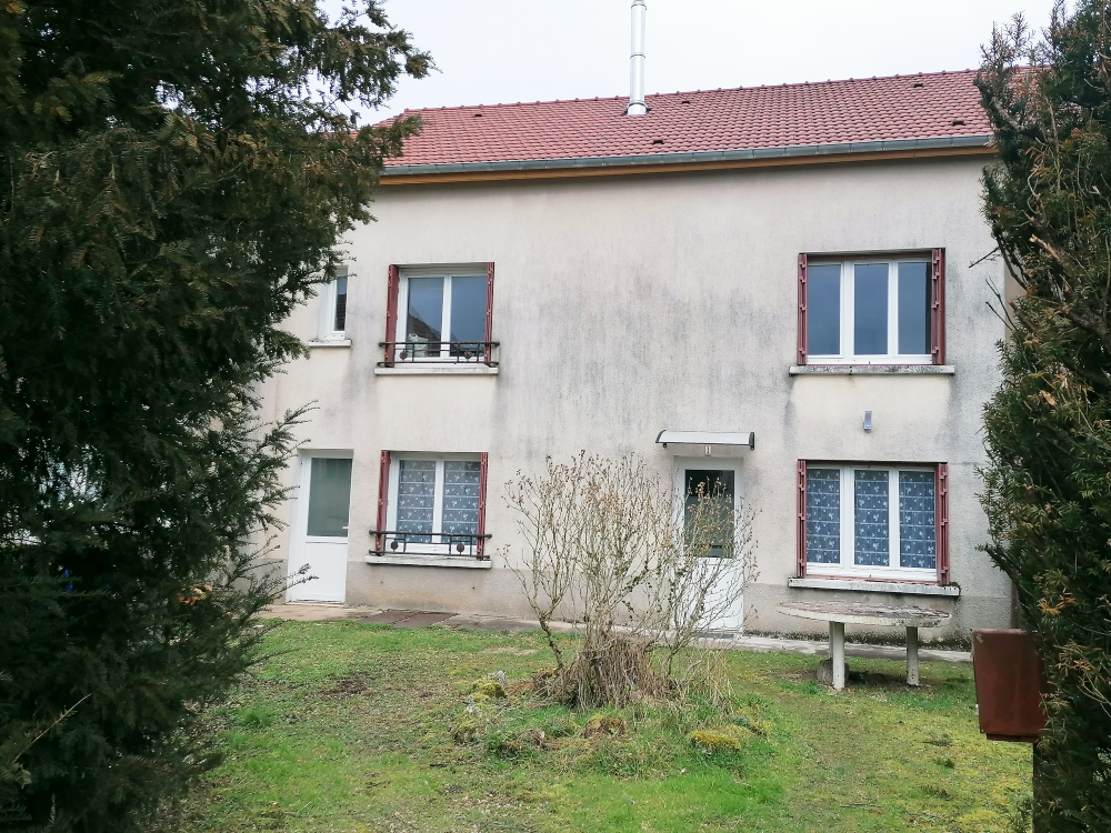 façade du gîte La Charioterie