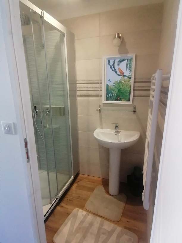 Salle de bain Nord du gîte La Charioterie